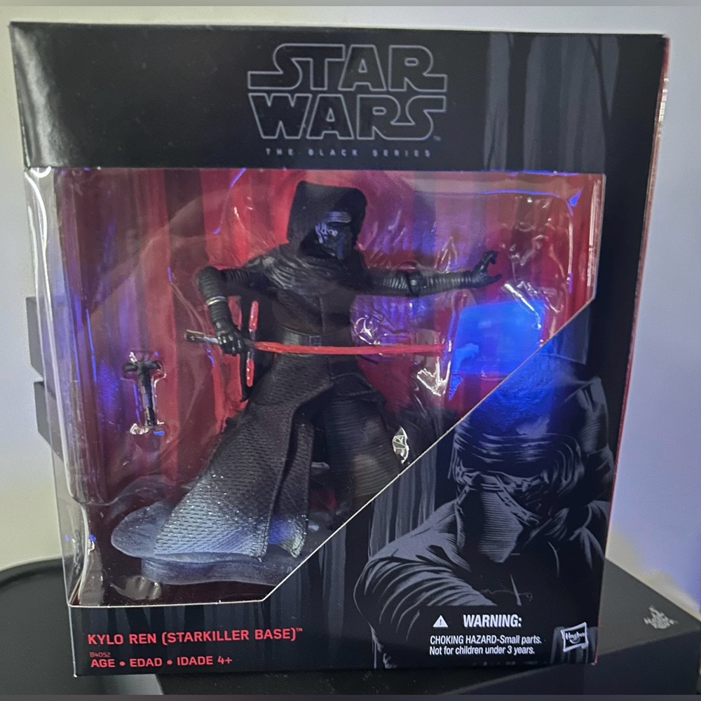 Star Wars Black Series 6in  Kylo Ren (Starkiller Base)